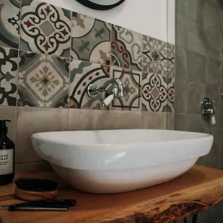 Ventitre- House Of Apulia Mea *